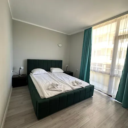 アパート Complex Sands