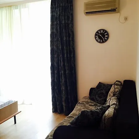 アパート Complex Sands