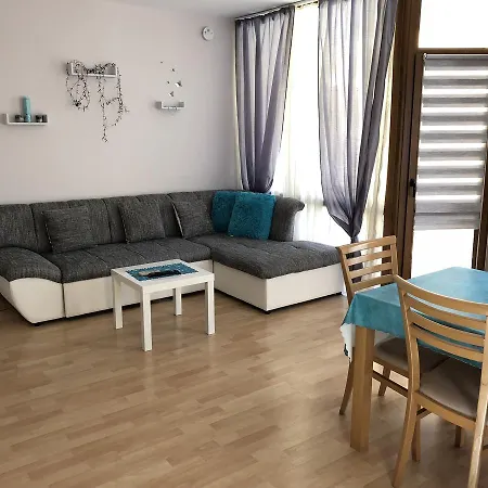 アパート Complex Sands