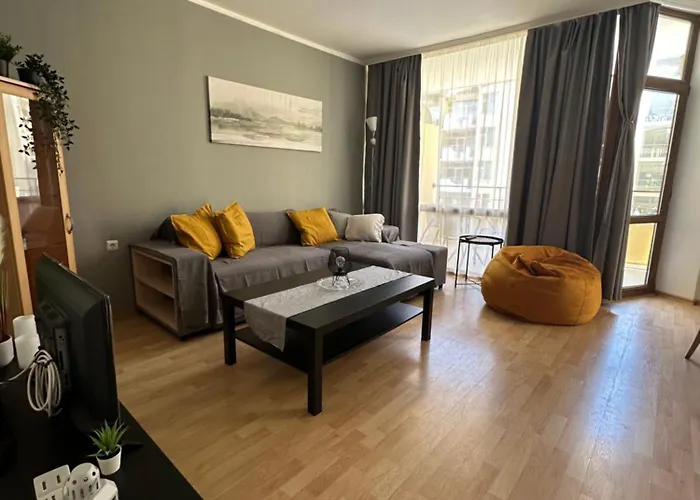 Complex Sands Holiday * Slantchev Briag